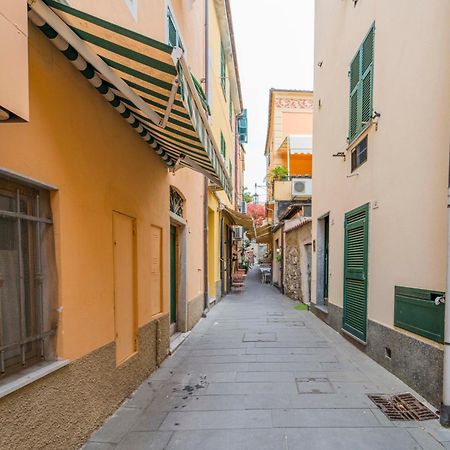 188B - Casa Di Nina Moneglia Con Terrazza - 2Min Dal Mare Apartment Bagian luar foto