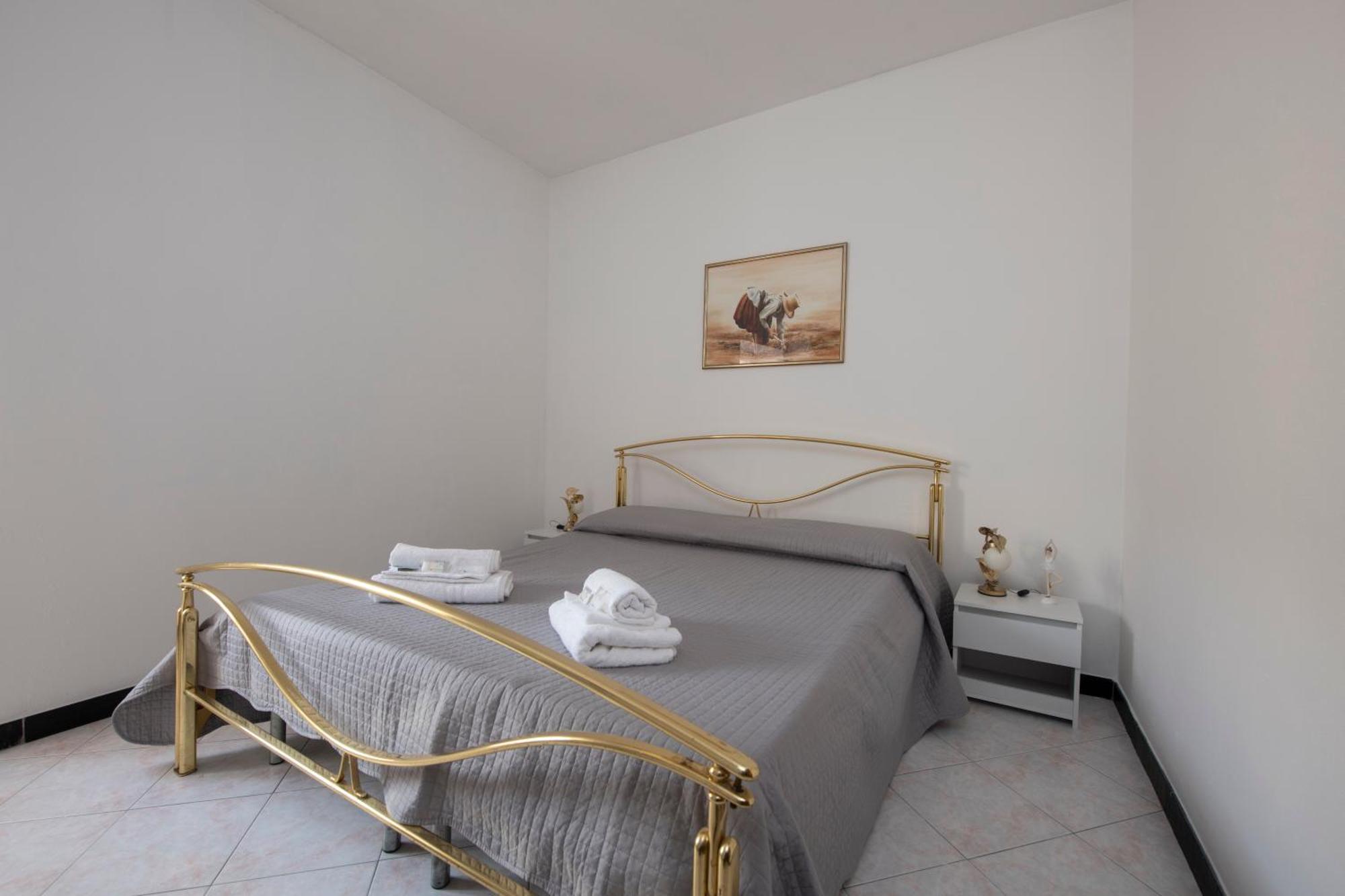 188B - Casa Di Nina Moneglia Con Terrazza - 2Min Dal Mare Apartment Bagian luar foto