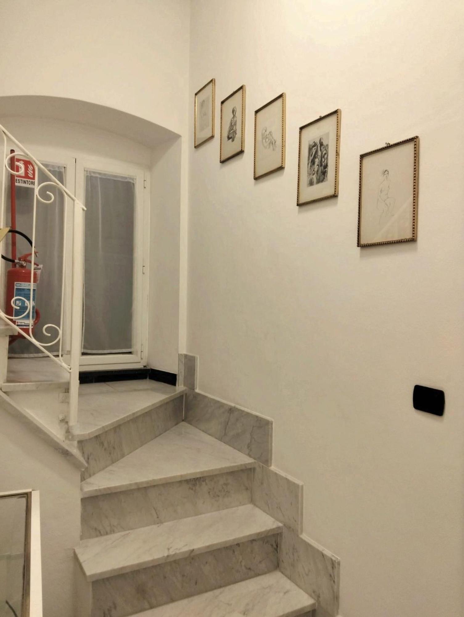 188B - Casa Di Nina Moneglia Con Terrazza - 2Min Dal Mare Apartment Bagian luar foto
